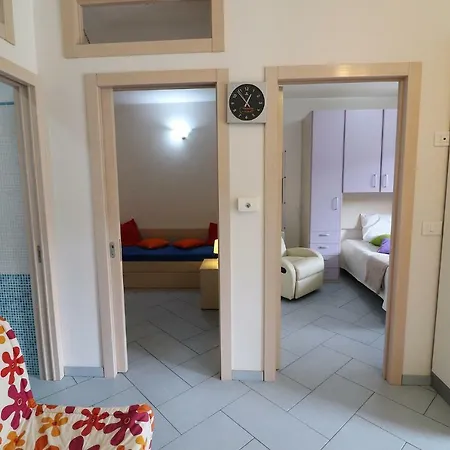 Appartement Casa Vacanze Claudia A 6 Posti *