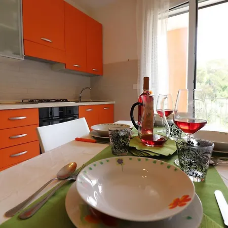 Casa Vacanze Claudia A 6 Posti Appartement