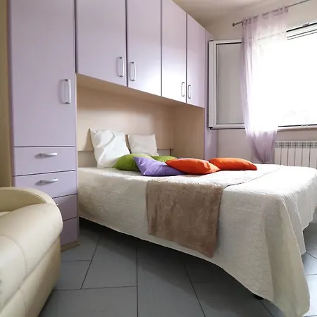 Casa Vacanze Claudia A 6 Posti Appartement